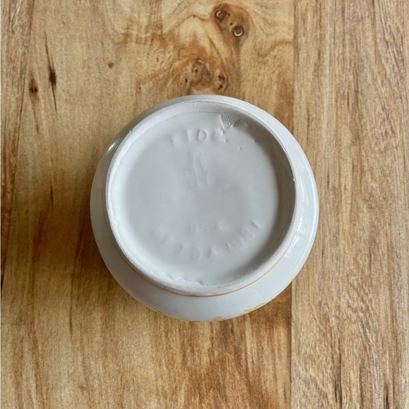 VINTAGE Planter - Picture 7 of 8